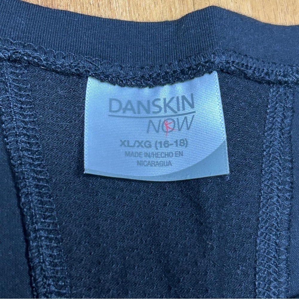 Danskin Now Women's Black Short Sleeve Top - Picture 2 of 9